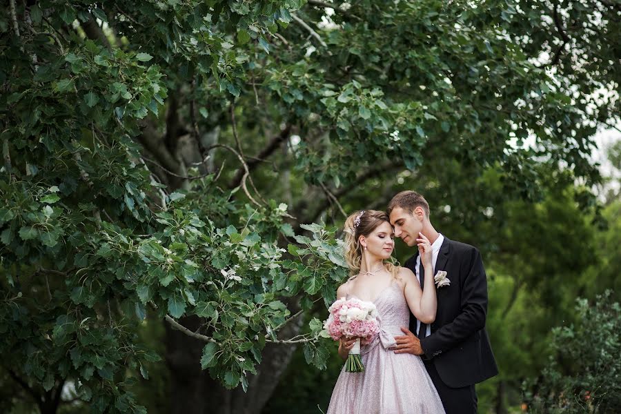 Fotógrafo de casamento Viktor Gubarev (allinclusive). Foto de 24 de março 2021