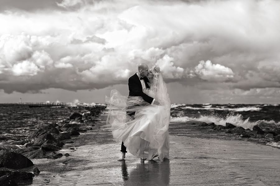 Wedding photographer Valeriy Balabolin (balabolin). Photo of 8 October 2015