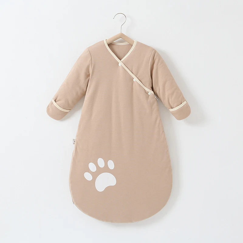 Sac de couchage épaissi anti-saut pour bébé en automne et en hiver. Sécurité et confort pour des nuits paisibles et chaudes.