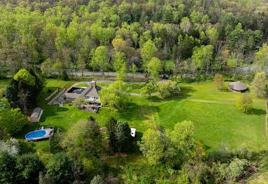 House with pool 9