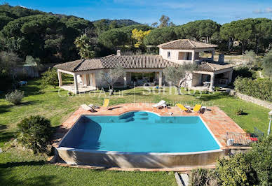 Villa with pool and terrace 4