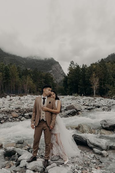 Fotografo di matrimoni Sofa Zakharova (sofazaharova). Foto del 2 aprile 2020