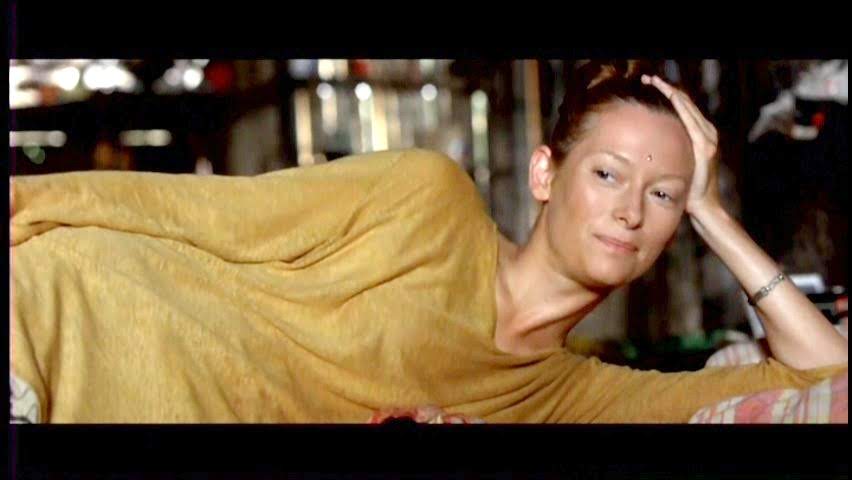 tilda-swinton_the-beach