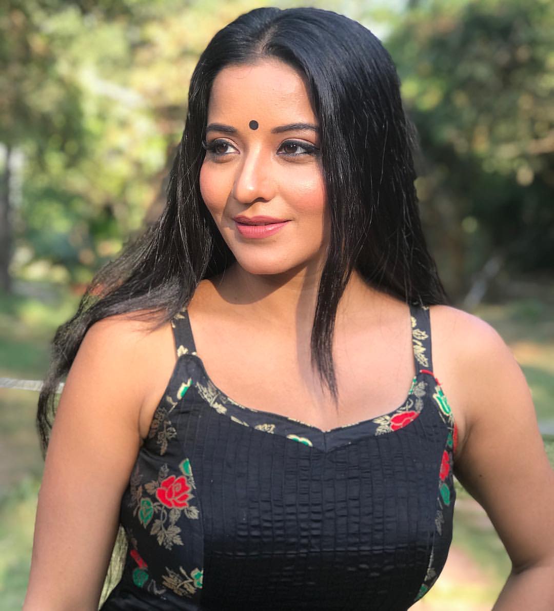 Monalisa Aka Jhuma Boudi Latest Wallpapers News Gossips Hot Photos 