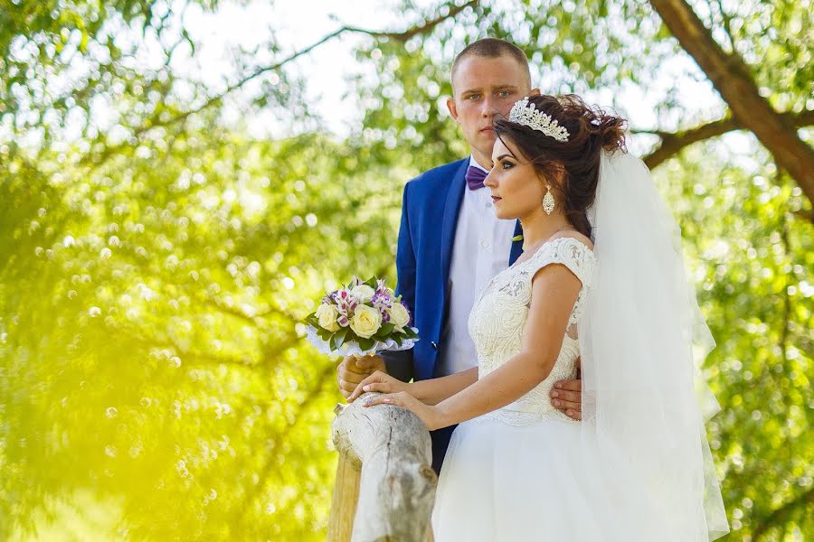 婚禮攝影師Evgeniya Izotina（izotina）。2019 4月4日的照片