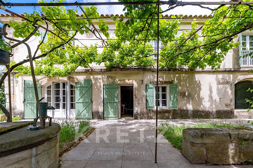 House with pool 1
