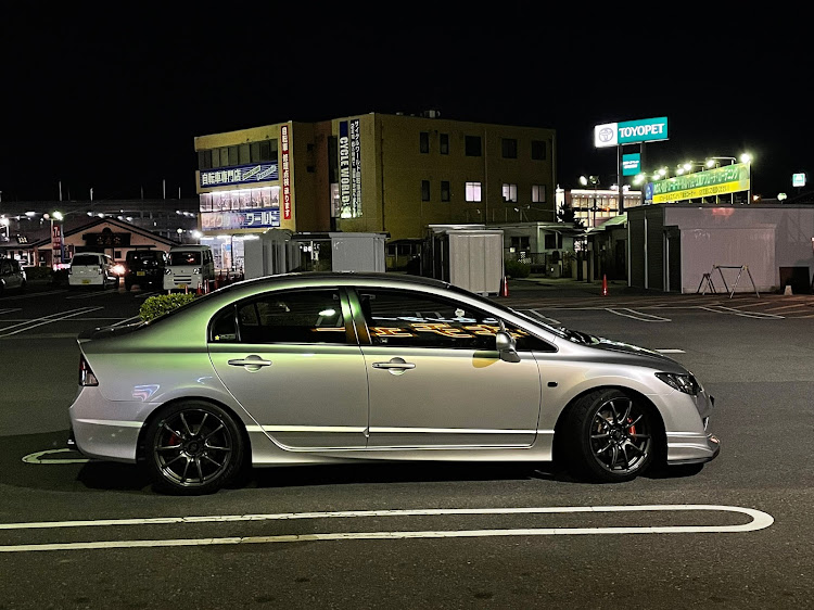 シビックタイプRのホンダティッシュ箱道とは…に関するカスタム事例の投稿画像1枚目