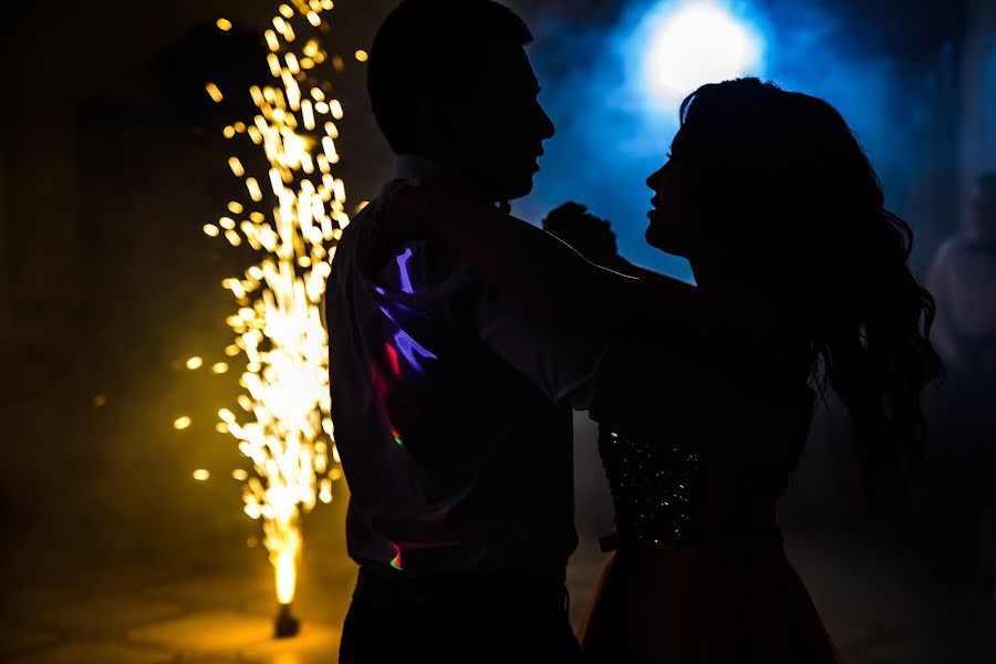 Wedding photographer Dmitriy Bachtub (bachtub). Photo of 15 September 2020