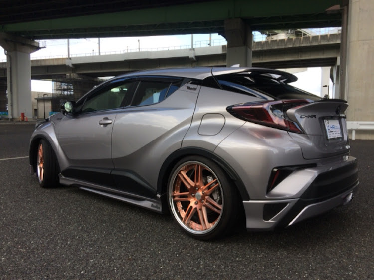 C-HRのakts［saka］さんが投稿したカスタム事例の投稿画像2枚目