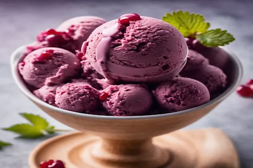 Blackcurrant Ice Cream Scoop