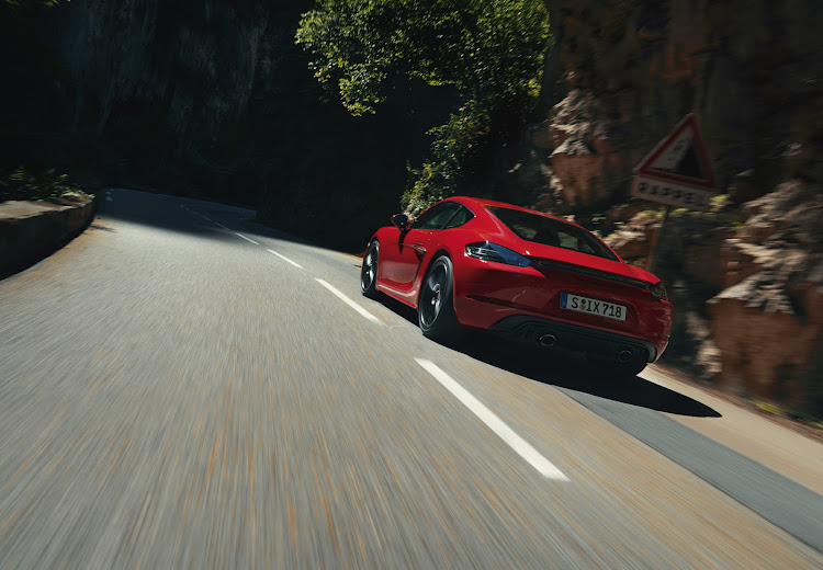 Equipped with PDK, the Porsche 718 Cayman GTS 4.0 will now reach 100km/h in just 4.0 seconds.