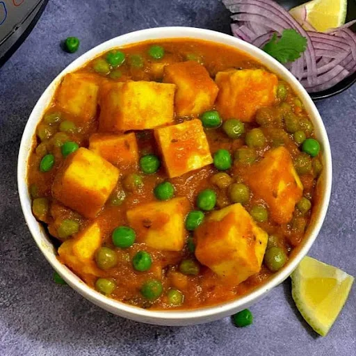 Matar Paneer