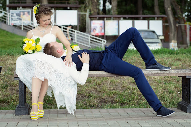 Fotógrafo de casamento Olesya Karakulova (fishka). Foto de 4 de agosto 2016