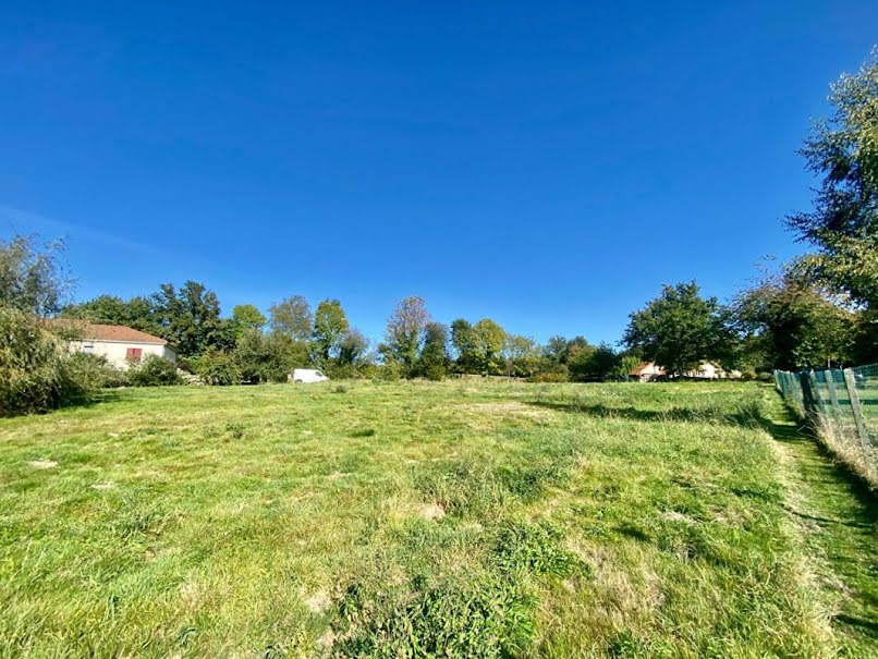 Vente terrain  1000 m² à Chaptelat (87270), 53 000 €