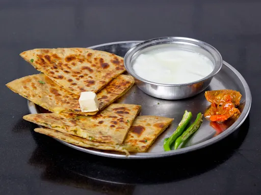 Hari Mirch Ka Paratha