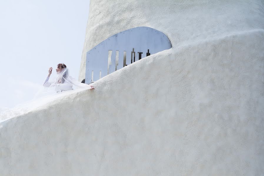 Wedding photographer Adrienn Nyárádi (adri20). Photo of 13 March 2019