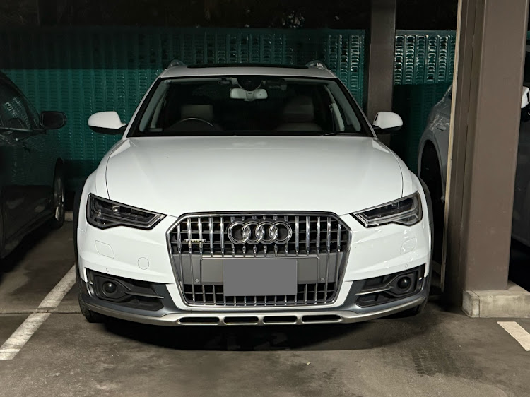 A6オールロードクワトロのアウディ・a6オールロードクワトロ・RS6 Avantに関するカスタム事例の投稿画像1枚目