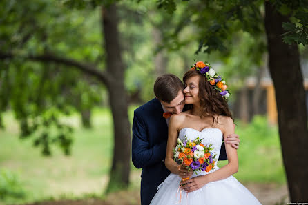 Fotógrafo de casamento Artem Arkadev (artemarkadev). Foto de 31 de julho 2016