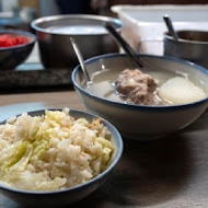 灶頂 原汁排骨湯,高麗菜飯