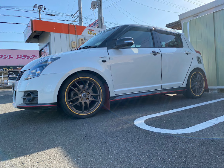 スイフトのスズキ・嫁車・マニュアル車・排気系チューン・後期ミラーウインカー交換に関するカスタム事例の投稿画像6枚目