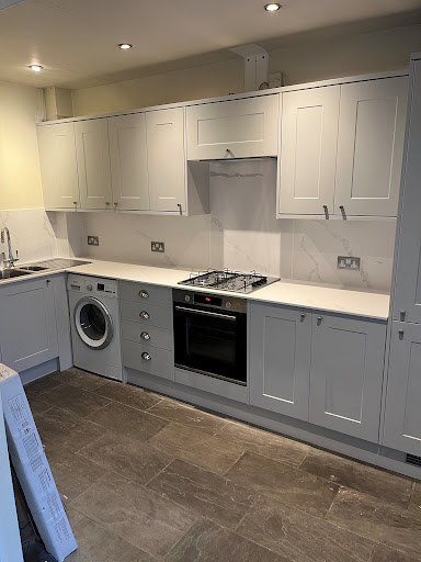 Traditional shaker style kitchen dove grey 