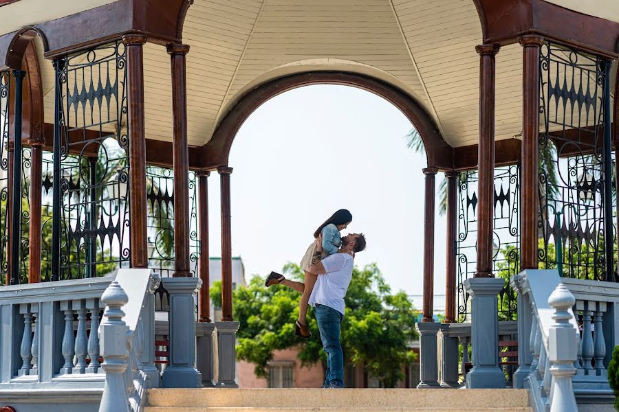 Photographe de mariage Randolph Vela (lumierecinema). Photo du 21 mars 2020