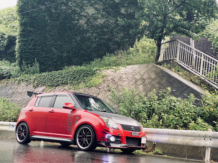 スイフトスポーツのS.H.I.L.I.S.・尻 is・梅雨明けまだか・特別警報に注意・しまっていこう！に関するカスタム事例の投稿画像2枚目
