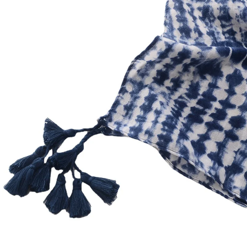 Blauer und weißer Batik-Schal aus Baumwolle und Leinen im Retro-Stil, künstlerischer Reise-Sonnenschutz-Schal