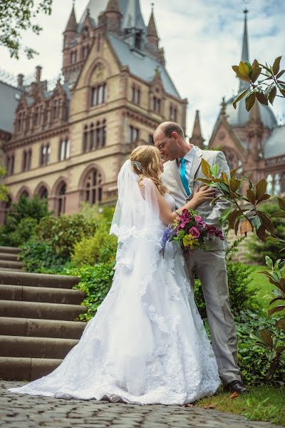 Fotógrafo de casamento Evgeniy Gordeev (gordeew). Foto de 23 de agosto 2015