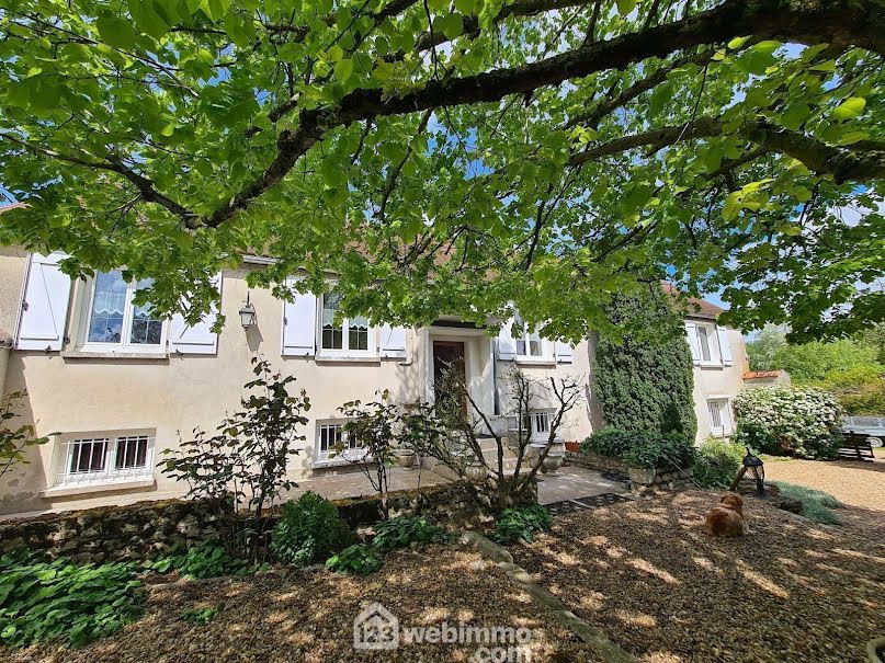 Vente maison 7 pièces 194 m² à Puiseaux (45390), 279 000 €