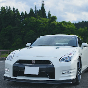 NISSAN GT-R R35