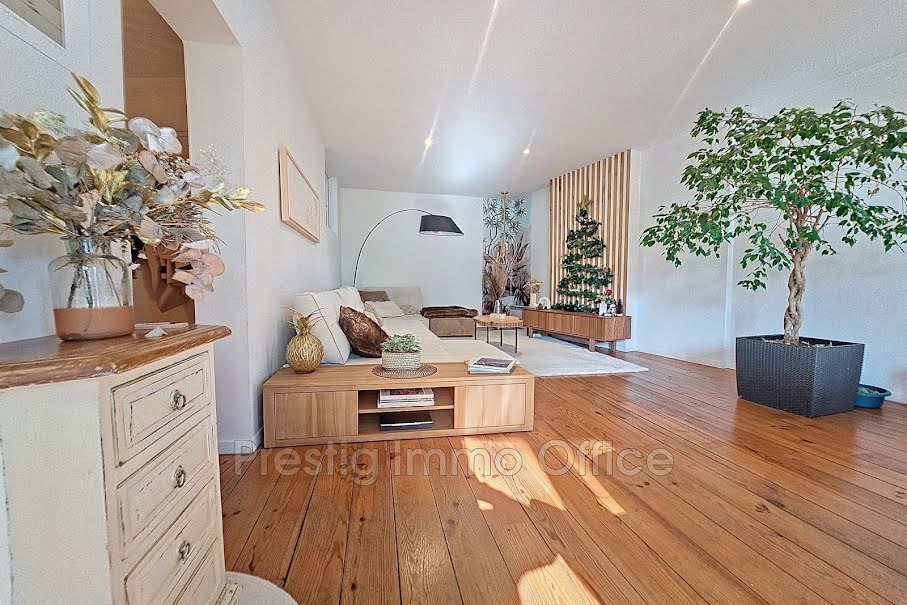 Vente appartement 3 pièces 84.8 m² à Avignon (84000), 265 000 €