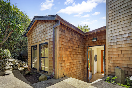 House with garden 5