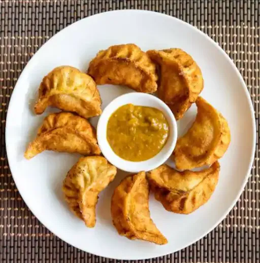 Chicken Fried Momos [8 Pieces]