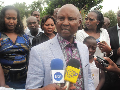 Nakuru Governor Kinuthia Mbugua speaks to residents in Naivasha on September 22, 2016 /GEORGE MURAGE