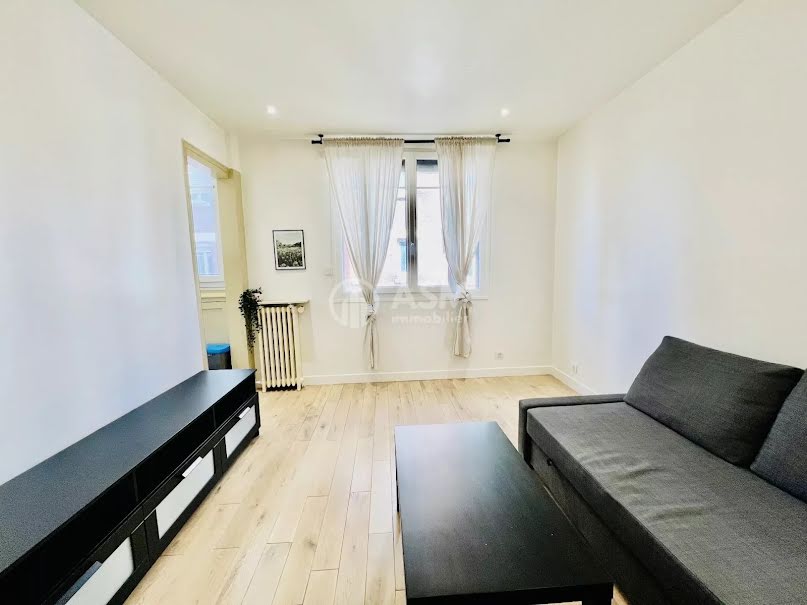 Location  appartement 2 pièces 38 m² à Colombes (92700), 1 347 €