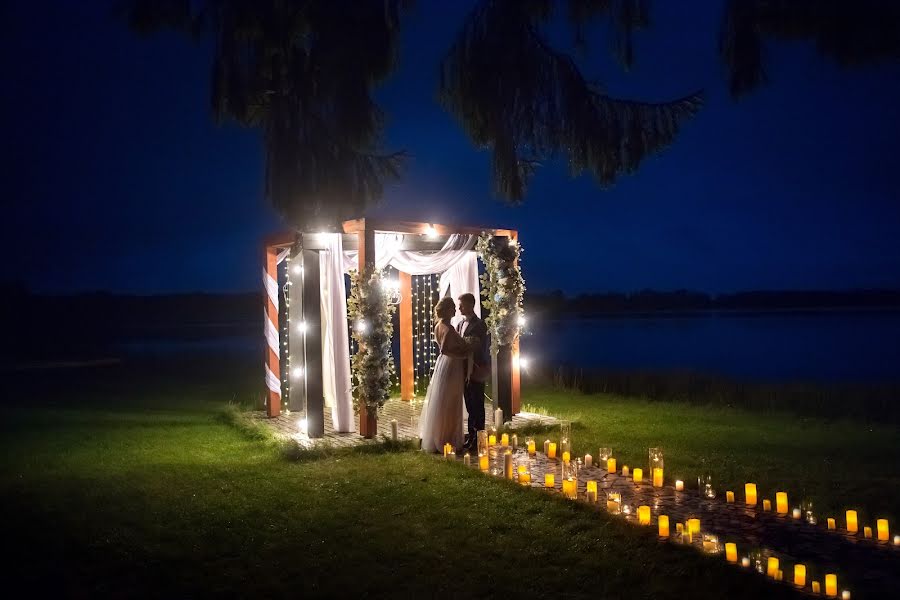 Fotógrafo de bodas Aleksandra Bozhok (sashkab). Foto del 17 de enero 2018