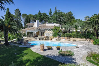 villa à Mougins (06)