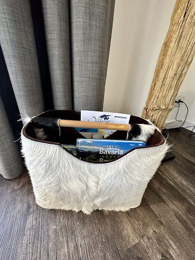 Newspaper basket 