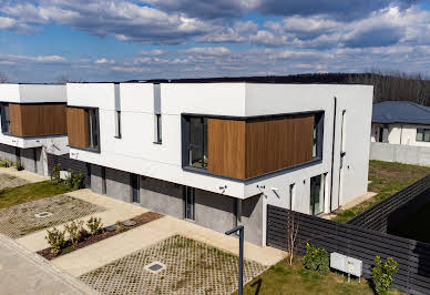 Maison avec jardin et terrasse 2