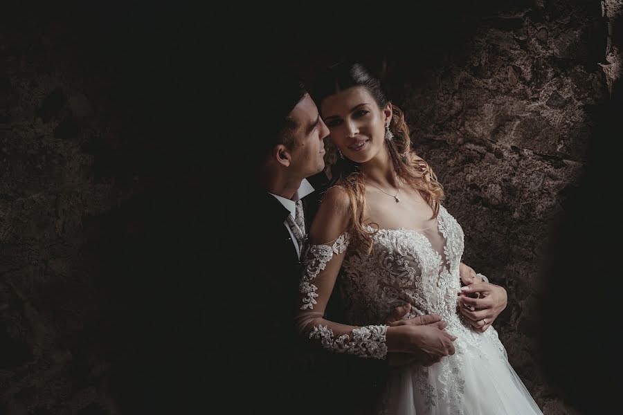 Fotografo di matrimoni Valentina Startari (valentinastart). Foto del 13 febbraio 2022