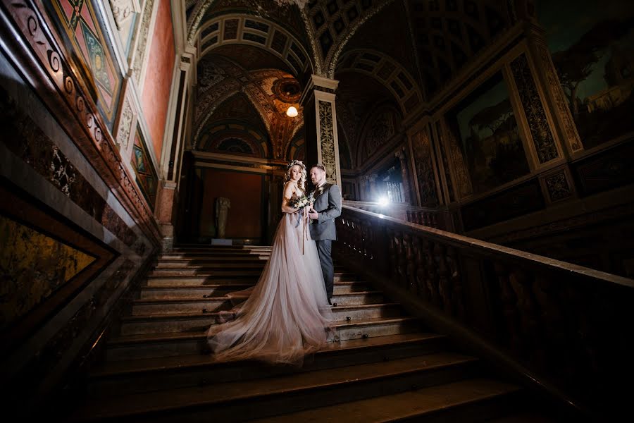 Wedding photographer Evgeniya Surova (surova). Photo of 19 March 2018