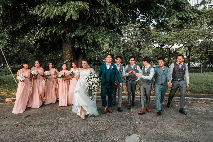 Fotógrafo de casamento Mark Louie Vasquez (cupcakecinema). Foto de 31 de janeiro 2019