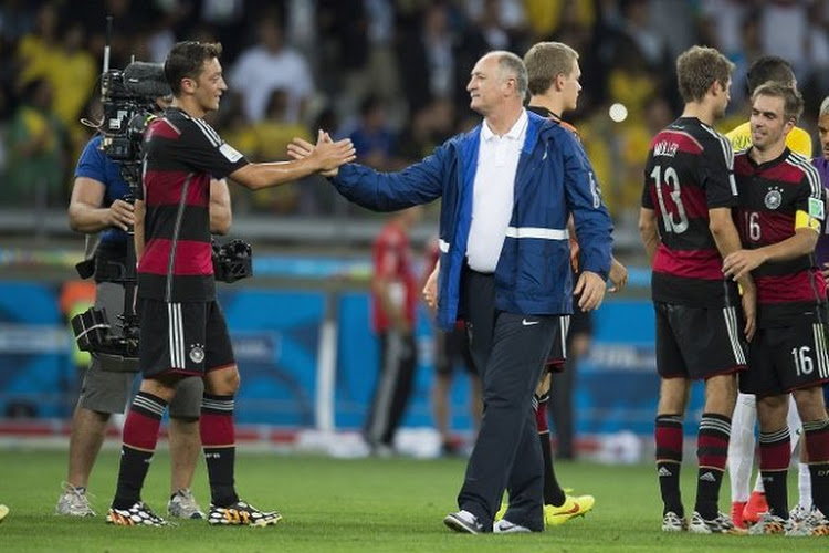 Özil pept Brazilianen terug op: "Schitterend land, uitzonderlijke voetballers"