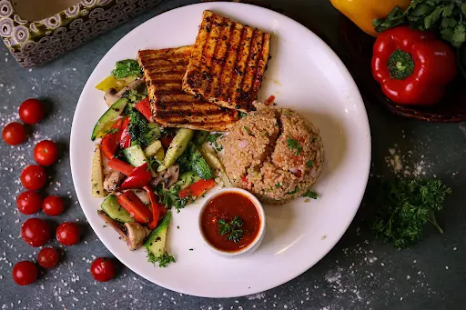 Peri Peri Paneer Meal With Couscous / Brown Rice