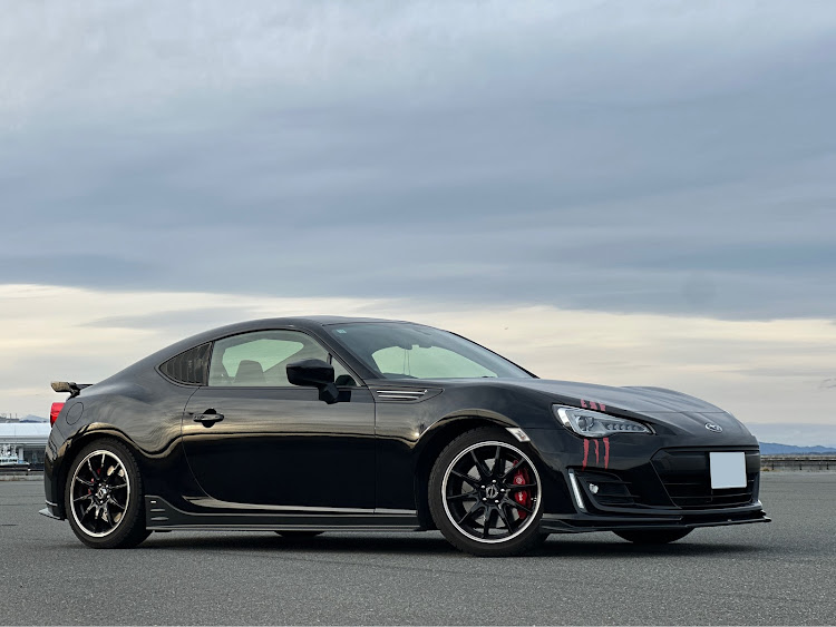 BRZの86BRZオーナーさんと繋がりたい・86BRZ・BRZ ZC6・今年1年ありがとうございました・来年もよろしくお願いしますに関するカスタム事例の投稿画像2枚目