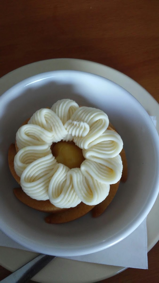 GF Lemon Bundt Cake