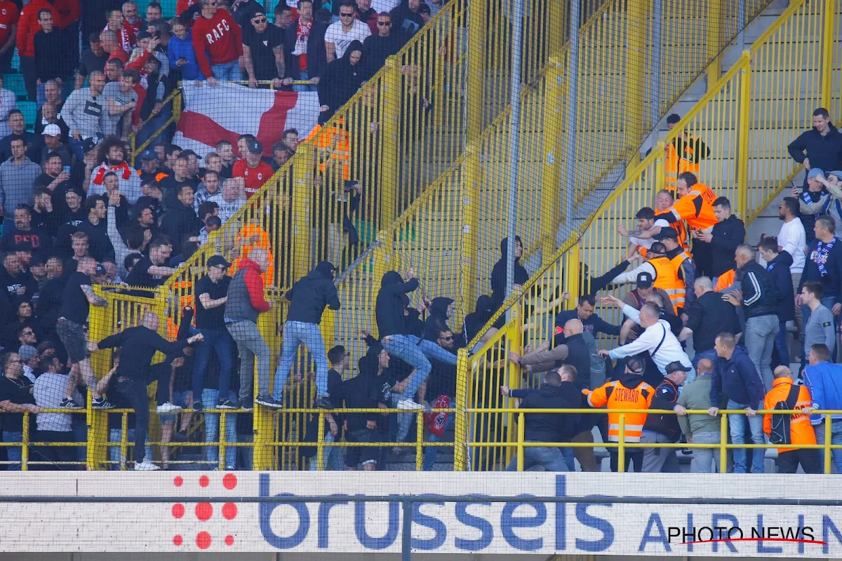 Douze supporters de l'Antwerp interdits de stade après les incidents à Bruges