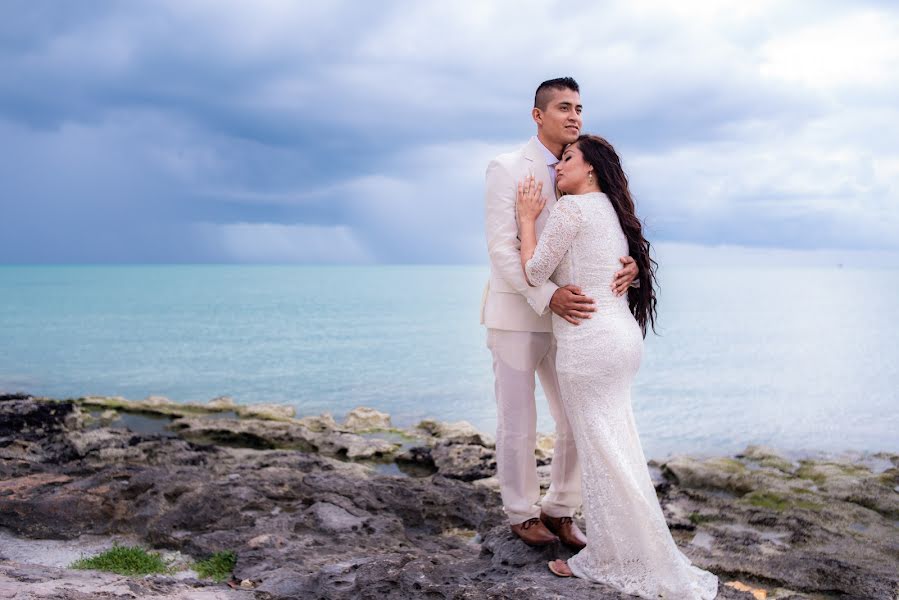 Fotografo di matrimoni Vianey González (vianeyglez). Foto del 4 gennaio 2019