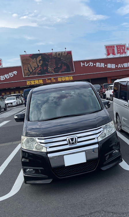 ステップワゴンスパーダのステップワゴンスパーダ・RK5・納車しましたに関するカスタム事例の投稿画像1枚目